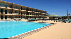 seasons-florda-resort-pool-area